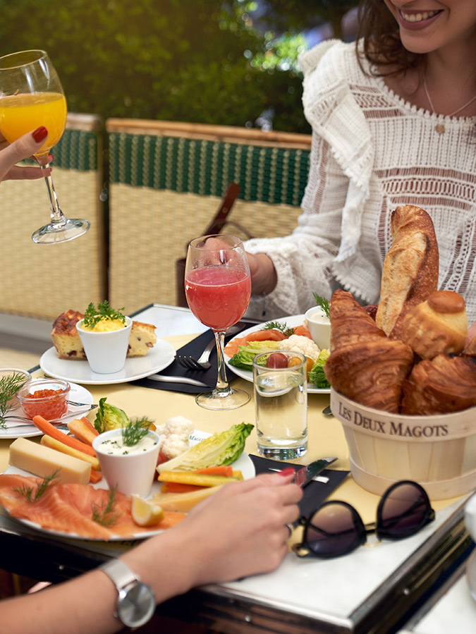 Brunch-Les-Deux-Magots-Paris-partage-1-format-4-3